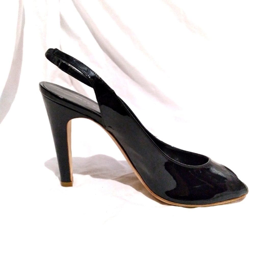 Final Sale MARC BY MARC JACOBS Black Patent Leather Peep Toe Heels, size 38